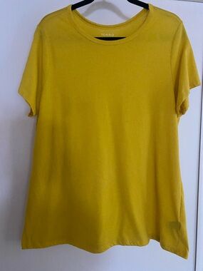 torrid Mustard Yellow Short Sleeve Crewneck Tee